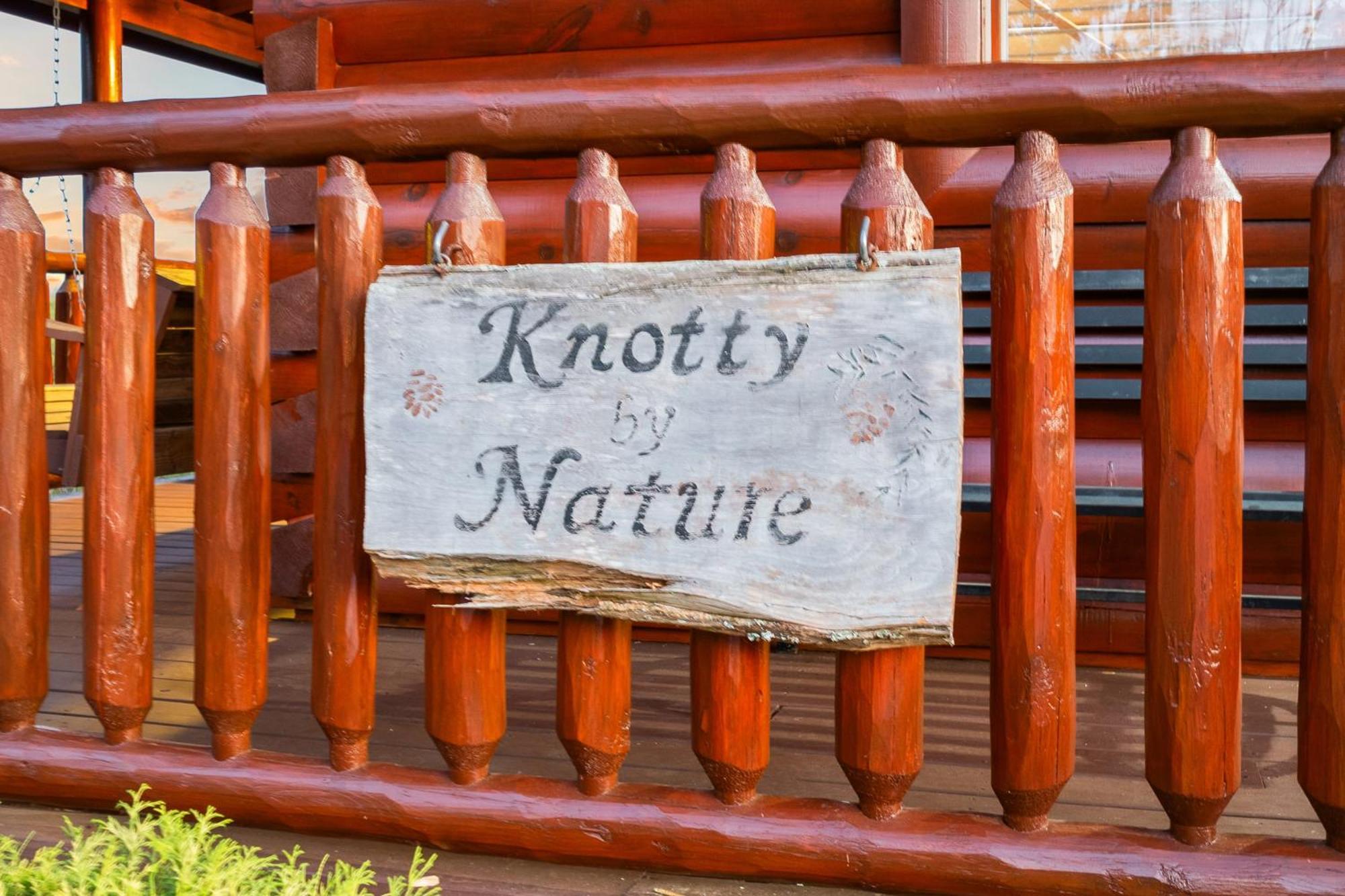 Knotty By Nature Сивиървил Екстериор снимка